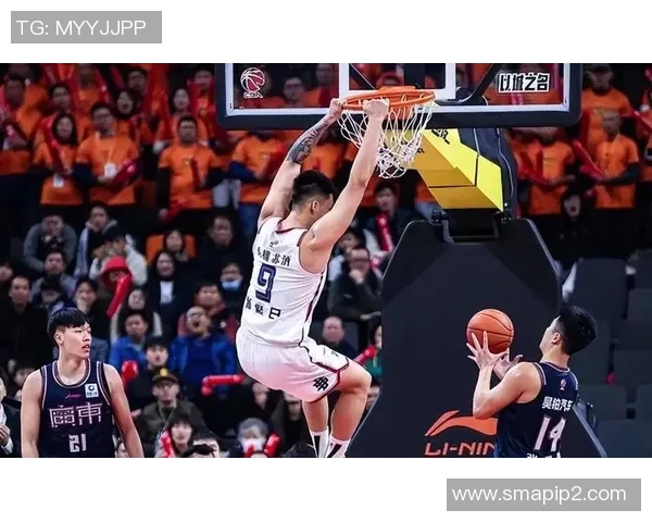 武汉篮球队整体压制策略揭秘：深度解析其战术与团队协作优势